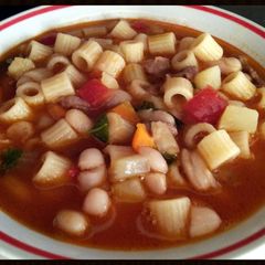 A picture of AMIEs MINESTRONE.