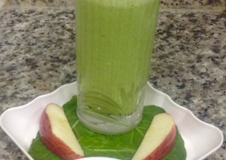 Steps to Prepare Award-winning Healthy Spinach Smoothie