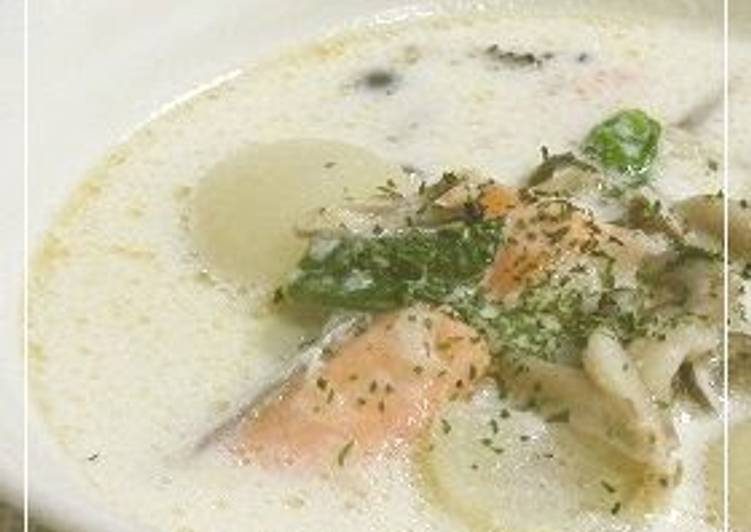 Recipe of Any-night-of-the-week ✿Milk Soup with Salmon, Turnip, and Shimeji Mushrooms