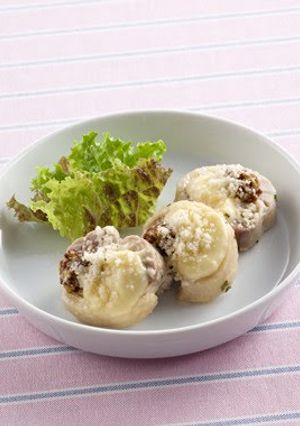 A picture of Herbed Chicken Baked with Mayonnaise and Cheese.