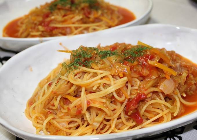 Recipe of Homemade Lots of Spring Cabbage! Oil-less Tomato Sauce
