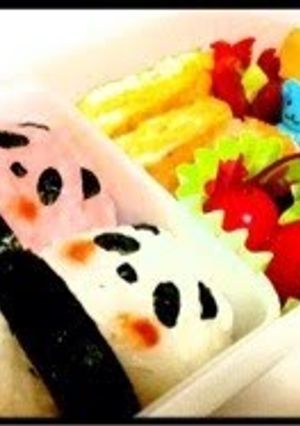 A picture of Panda Couple Onigiri Rice Balls Easy Charaben.