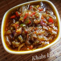 A picture of Onion sauce.