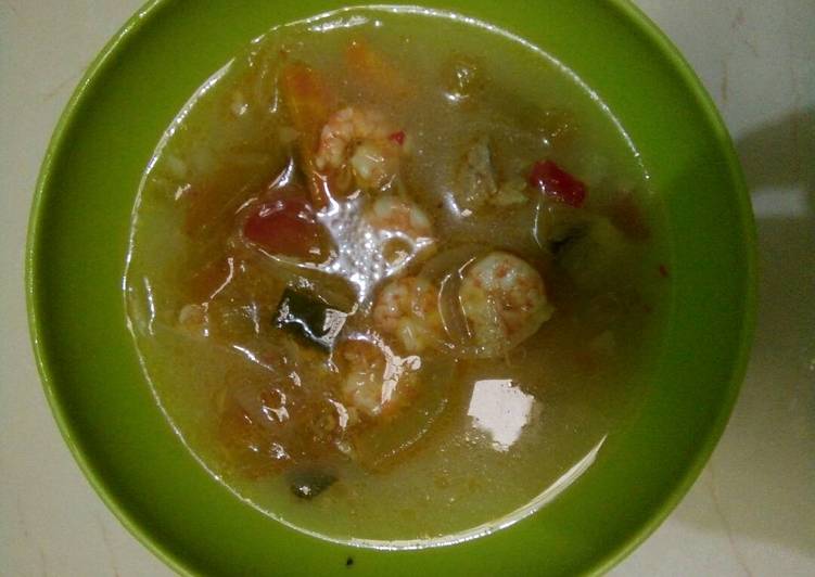 Tom yam udang