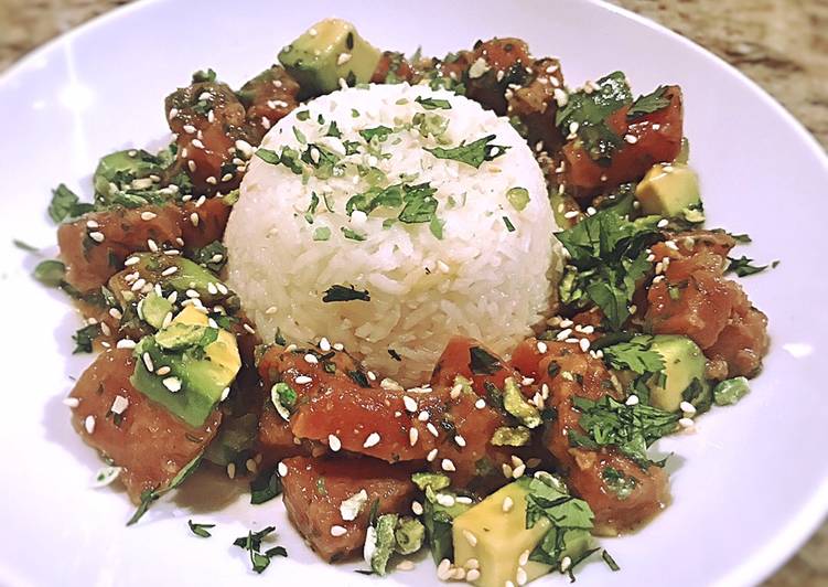 Tuna poke with coconut rice and Bibb lettuce