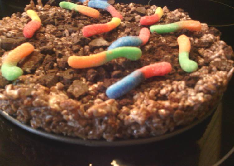 Recipe of Homemade sunshine&#39;s earth worm cocoa krispies squares
