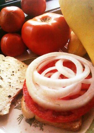 A picture of Toot-A-Loo Tomato Sandwich.