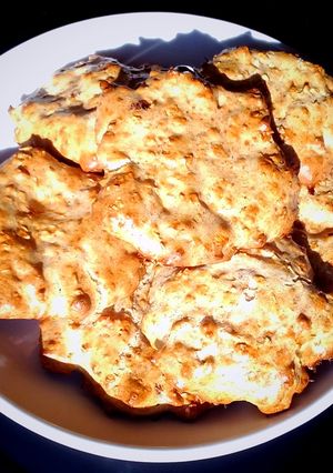 A picture of Cinnamon oatmeal biscuits.