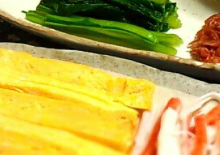 Recipe of Speedy Tamagoyaki Omelette For Sushi Hand Rolls