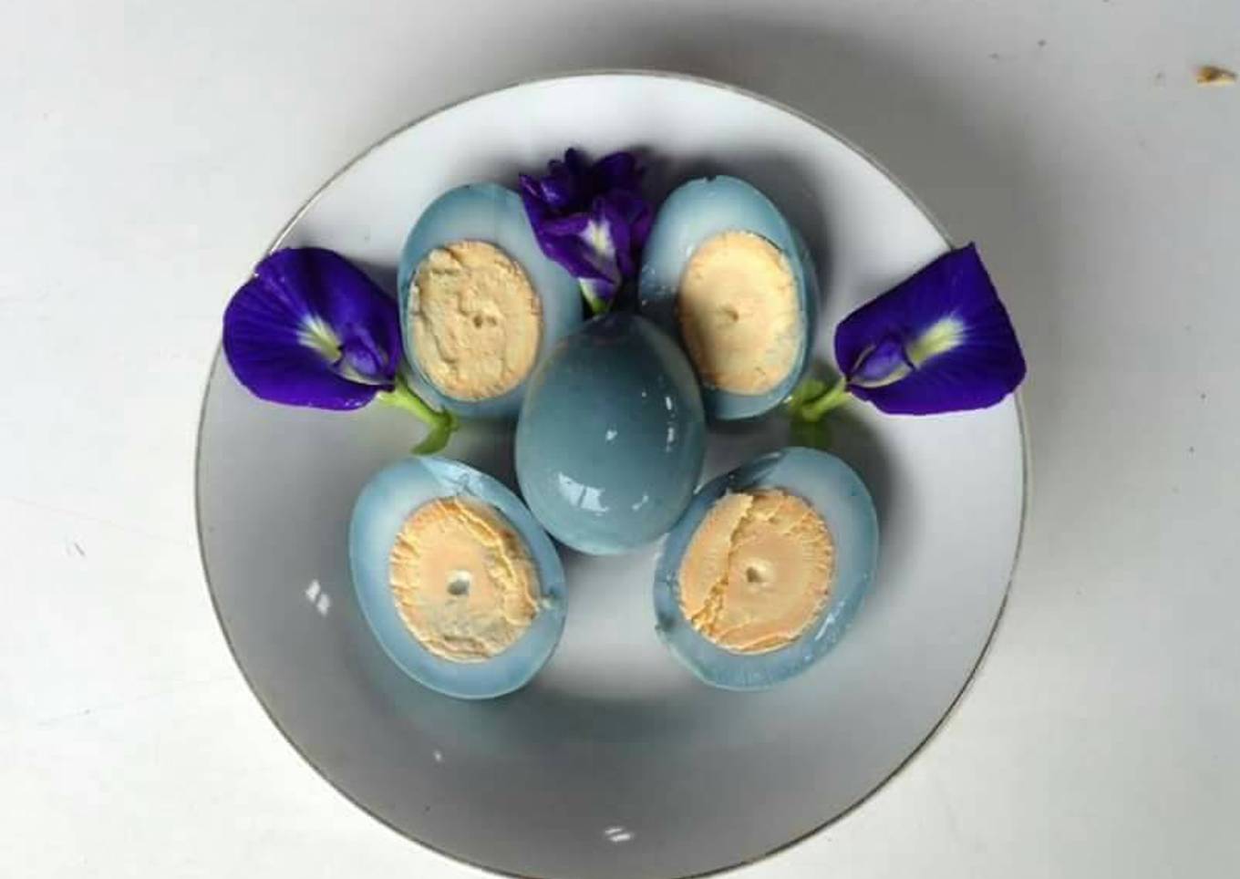 Telur Biru Rebus
