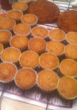 A picture of Carrot Cake Cupcakes.