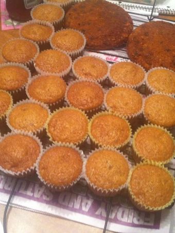 Easy Steps to Make Carrot Cake Cupcakes which Delicious