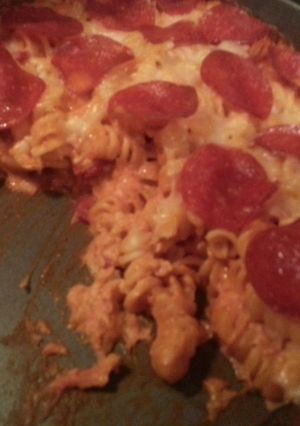 A picture of Pizza baked pasta.