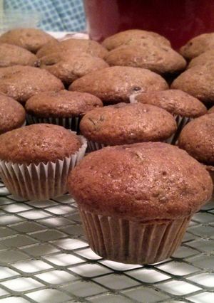 A picture of zucchini muffins.