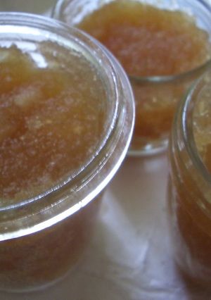 A picture of Winter Melon and Apple Jam Marmellata.