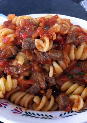 A picture of Pasta With Beef.