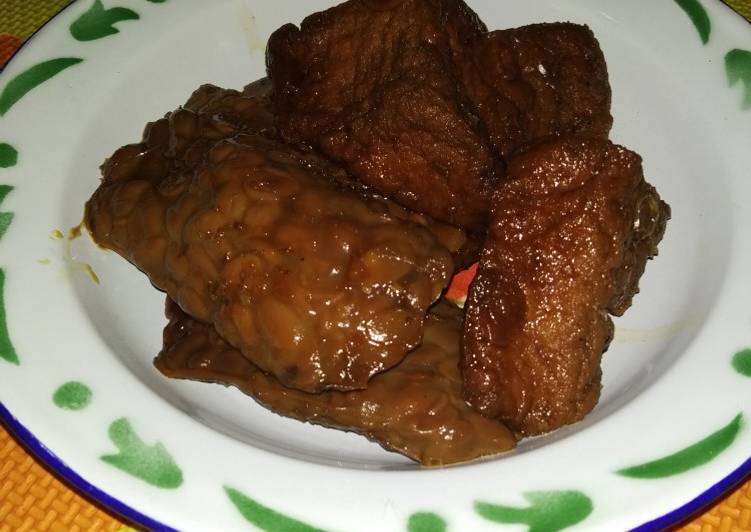 Bacem tahu tempe bumbu iris