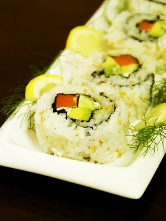 Easy Ways Make Recipes Salmon &amp; Dill California Roll the Perfect Tasty.