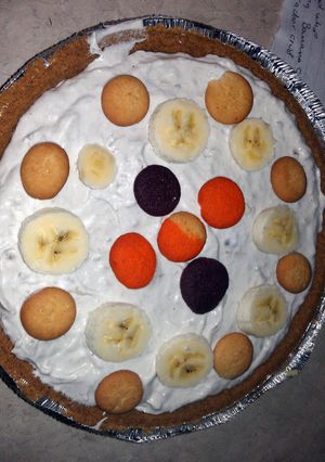 A picture of my banana creme pie.