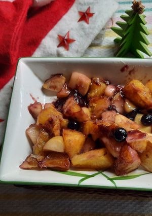 Una foto de Ensalada de frutas tibia