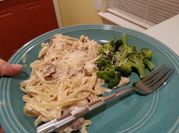 A picture of white wine alfredo sauce