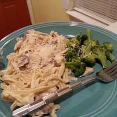 A picture of White Wine Garlic Alfredo Sauce.