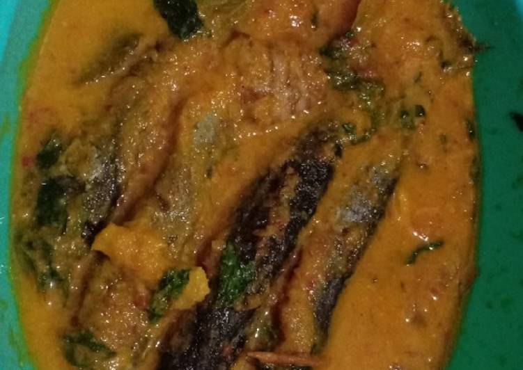 Resep Ikan Pindang santan pedas Lezat