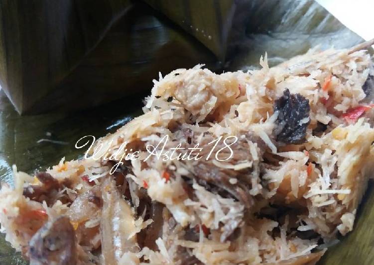Resep Botok Jamur Grigit dan Teri yang praktis