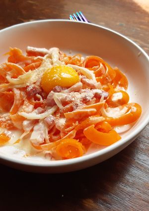 Une photo de Tagliatelles de carottes à la carbonara