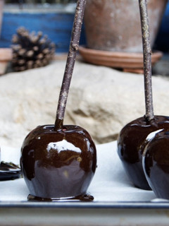 Una foto de Cómo hacer manzanas acarameladas para Halloween