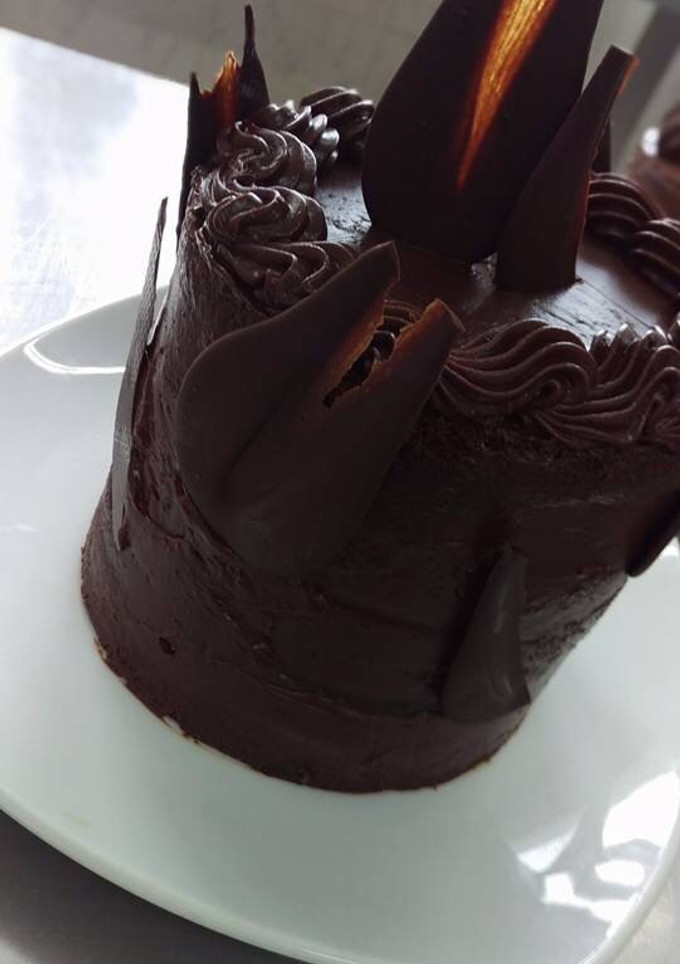 Una foto de Devil’s cake