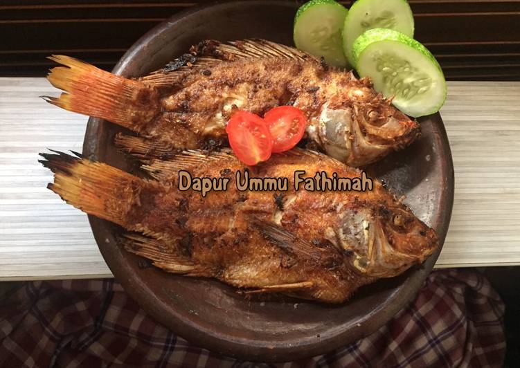 Ikan Goreng Garing dengan 3 Bumbu