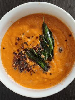 தக்காளி,கேரட் சட்னி (Tomato carrot chutney) செய்முறை முக்கிய புகைப்படம்