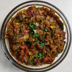 A picture of Khandeshi baingan bharta.