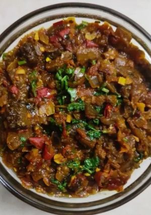 A picture of Khandeshi baingan bharta.