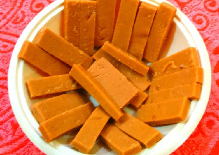 Kesariya kaju katli