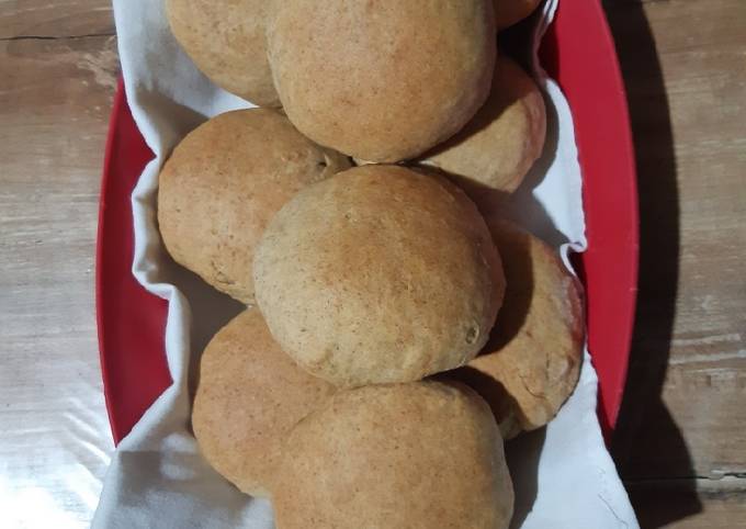 Pan de harina integral y salvado de trigo Receta de Jesica Conte- Cookpad