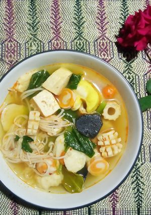 Foto resep Tom Yum Aneka Bakso Ikan