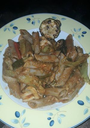 Foto principal de Pasta integral con verduras