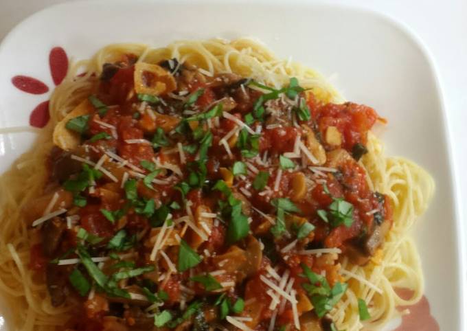 Emeril Lagasse Pasta & Beyond: Angel Hair Pomodoro with Fresh Basil Recipe  