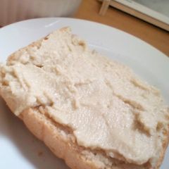 A picture of Nut Cheese: Easy Raw/Living Food.