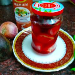A picture of Beetroot Onion pickle Instant.