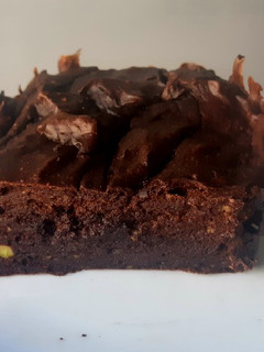 Una foto de Brownie aguacate sin azúcar