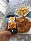 Milanesas de pollo con papas fritas 🍟