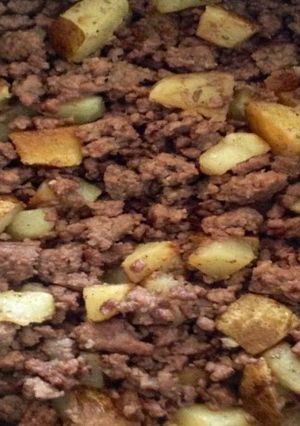 A picture of Ground beef and potatoes.