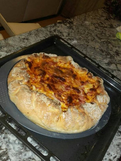 Una foto de Pizza de jamón y queso rápida desde 0