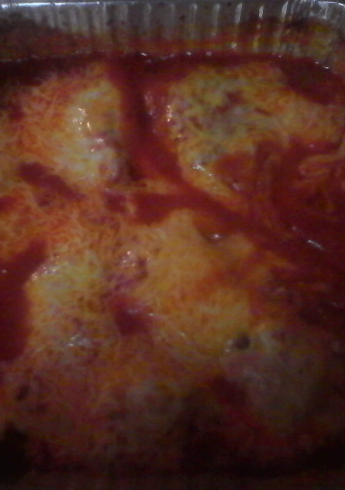 A picture of CHICKEN PARMESAN.