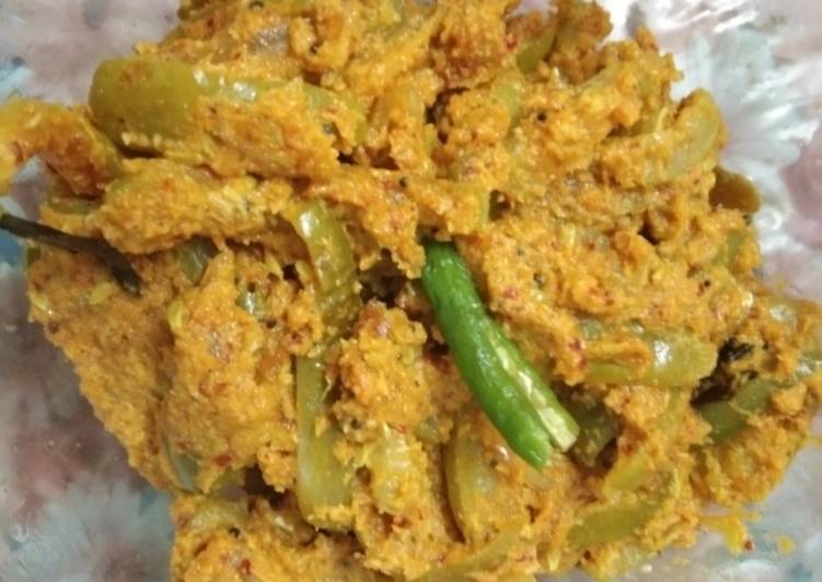 Quick and Easy Spicy Ivy Gourd Curry Recipe