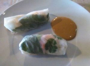 Una foto de Summer rolls vietnamitas