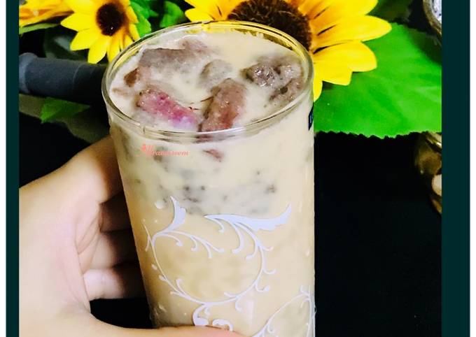 Recipe of Super Quick Homemade Custards cake milkshake with dash of saffron